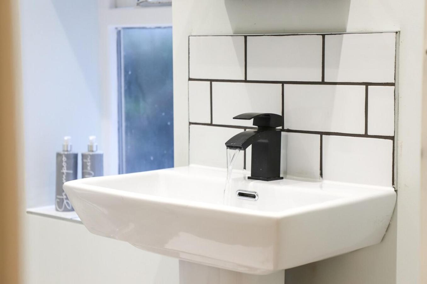 New- Modern 2Br Apt Wifi Sleep5 City Centre Sheffield Exterior photo